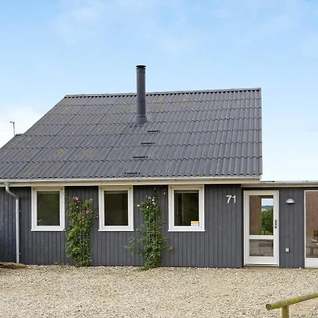 6 Person In Hemmet Falen