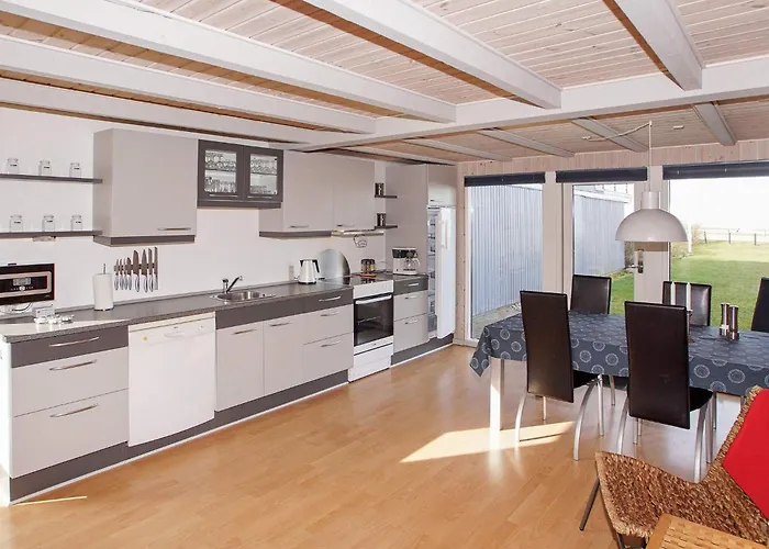 Seaside Charm In Bork Havn - By Traum Falen